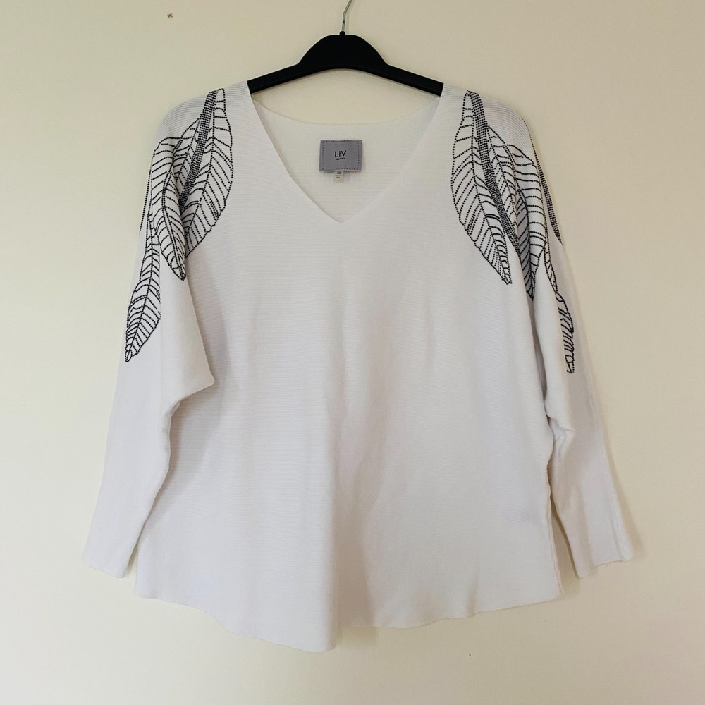 Liv Milano Women's White Black Studded V Neck Sweater Top Super Soft Size XL